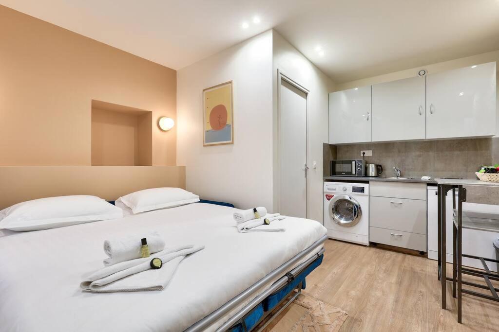 Studio Confortable Au Coeur De Paris Apartment Exterior photo