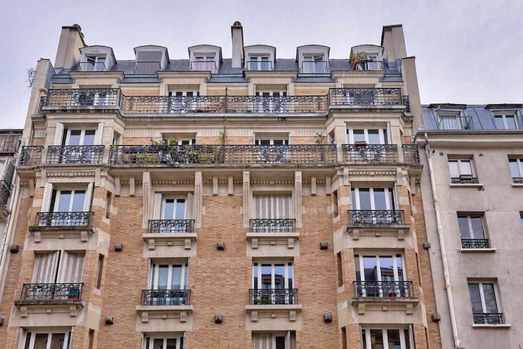 Studio Confortable Au Coeur De Paris Apartment Exterior photo